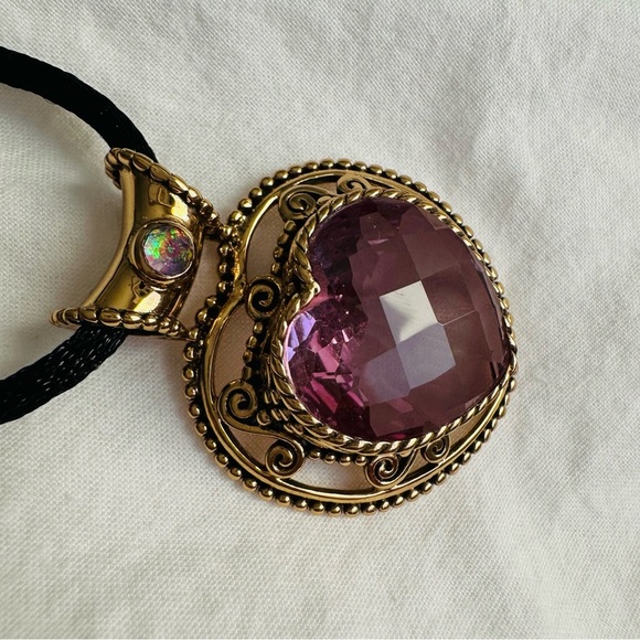 Sajen Vintage Heart Designer Pendant on Black Silk Cord - Picture 10 of 12